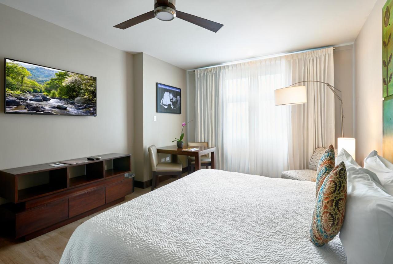 R Hotel キングストン エクステリア 写真