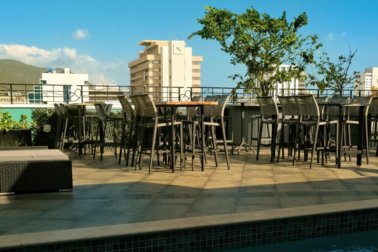R Hotel キングストン エクステリア 写真