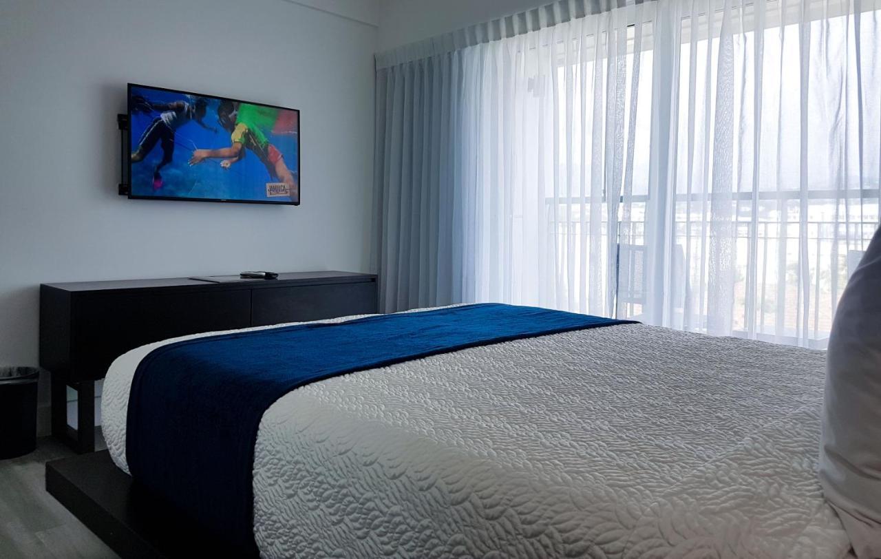 R Hotel キングストン エクステリア 写真